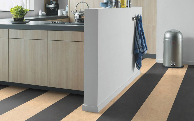 Мармолеум Forbo Marmoleum click Volcanic ash 333872 фото в интерьере Мармолеум Forbo Marmoleum click Volcanic ash 333872 фото в интерьере